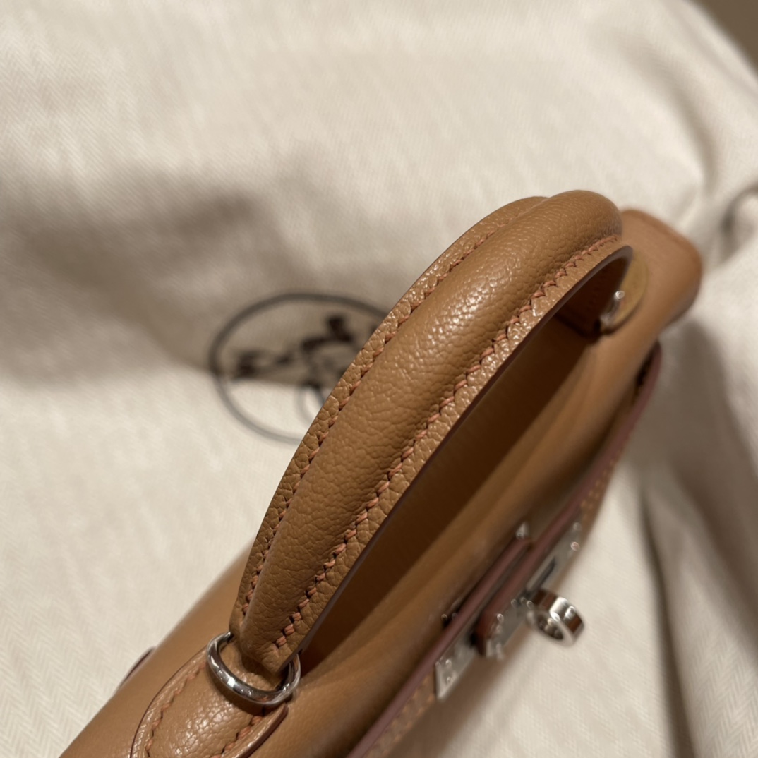 에르메스 미니 켈리백19 골드브라운 은장 염소가죽